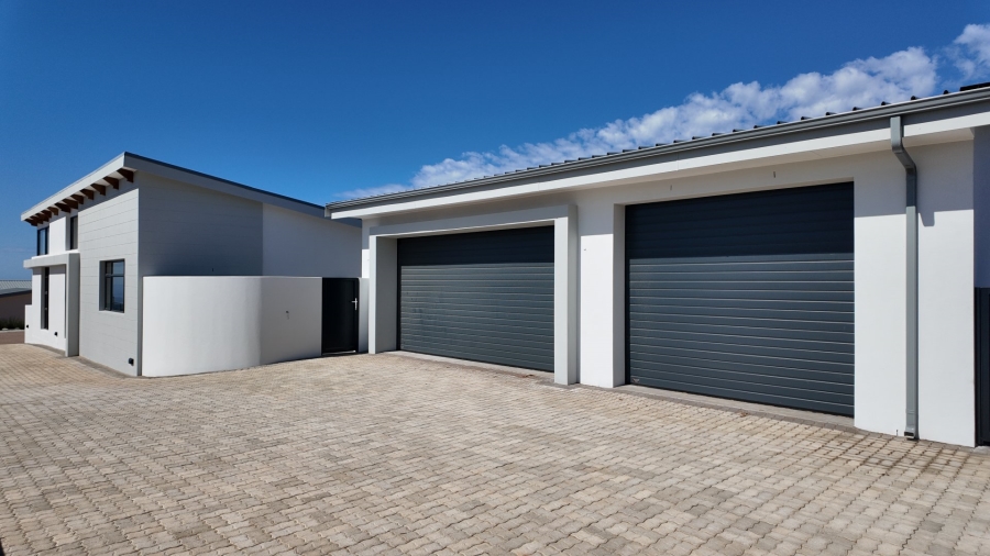 3 Bedroom Property for Sale in Stilbaai Wes Western Cape